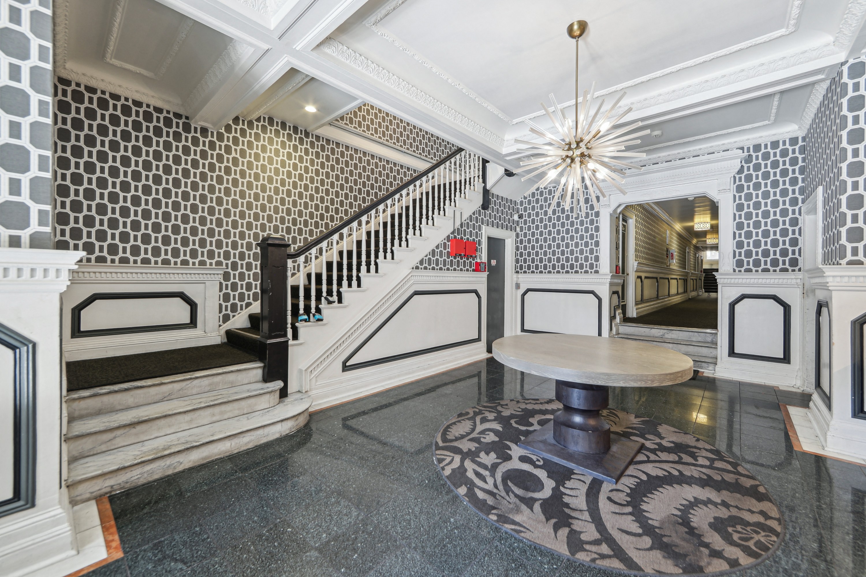 676 Geary Street Rentals photo 4